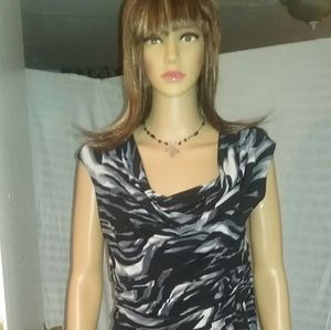 Entocus dress sz 12 sh to sh 26 16 1/2  Len